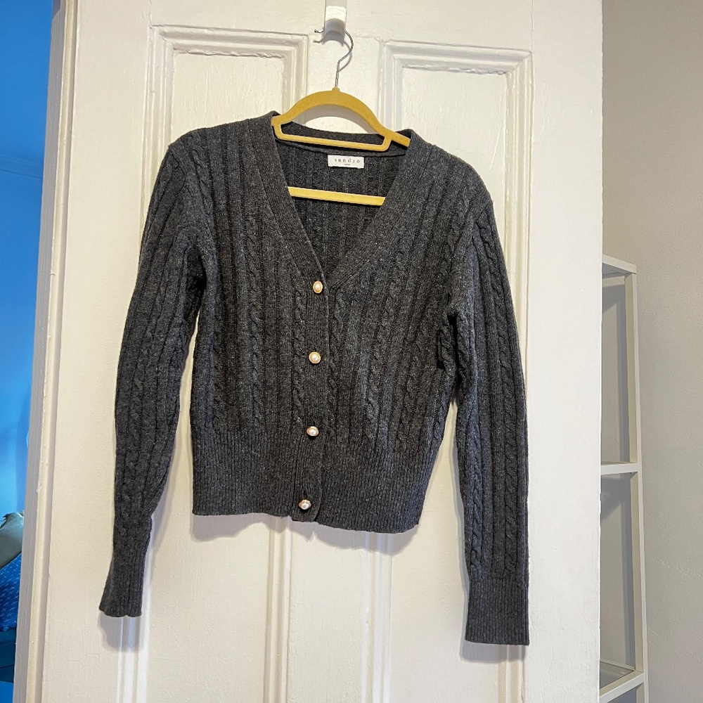 Sandro Wool Blend Gray Cable Cardigan with Pearl and Gold Buttons - Sz S - Picture 2 of 5